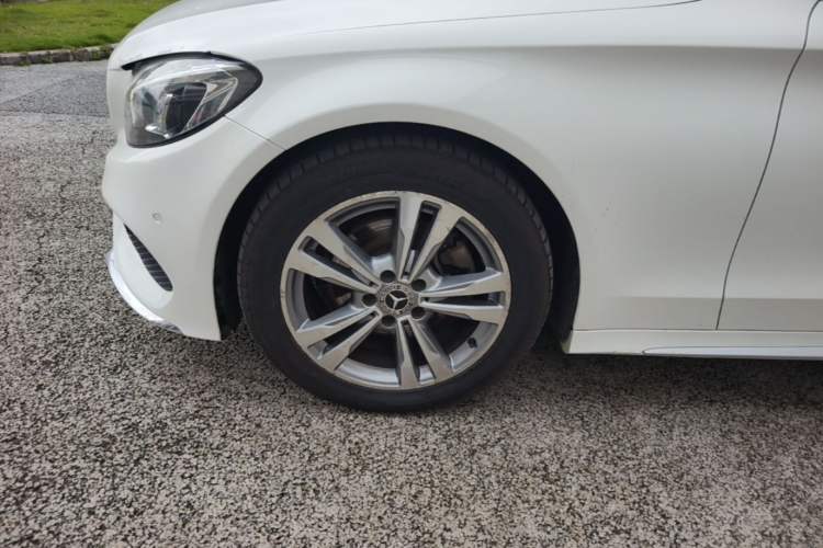 Used Mercedes-Benz C-Class 2017 Facelift C 200 L Sport Edition Left Front Wheel Hub