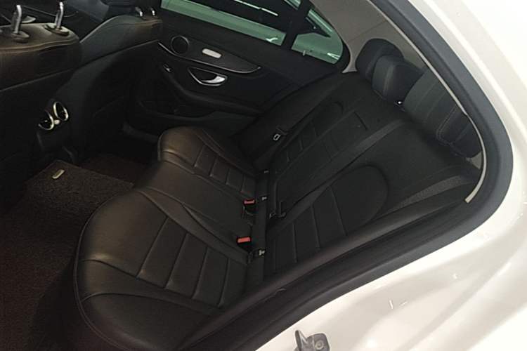 Used Mercedes-Benz C-Class 2017 Facelift C 200 L Sport Edition Left Rear Seat