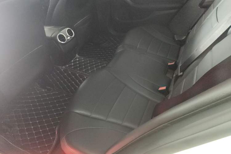 Used Mercedes-Benz C-Class 2017 C 200 L Sport Edition Left Rear Seat