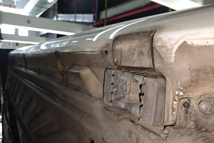 Used Mercedes-Benz C-Class 2017 C 200 Sport Edition Left Side Sill