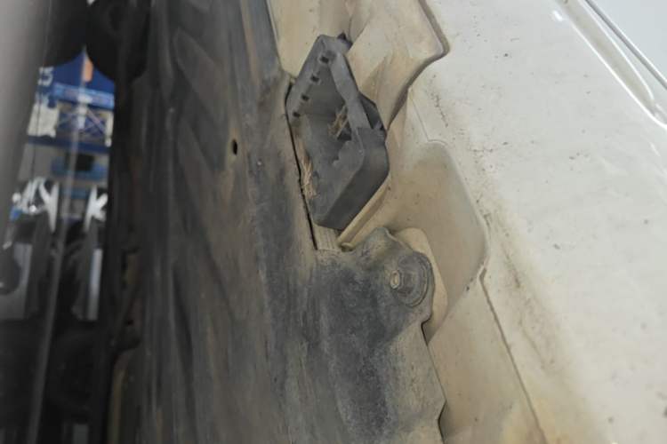 Used Mercedes-Benz C-Class 2017 C 200 Sport Edition Left Side Sill