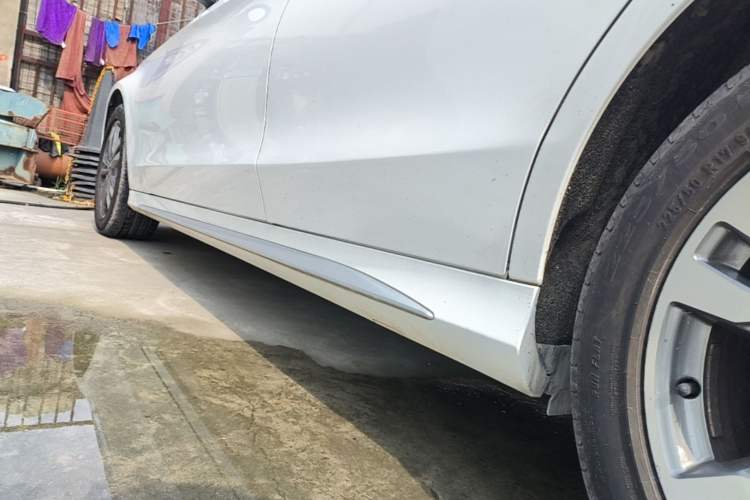 Used Mercedes-Benz C-Class 2017 Facelift C 200 L Sport Edition Left Side Sill