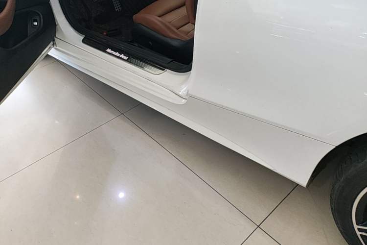Used Mercedes-Benz C-Class 2017 C 200 Coupe Left Side Sill