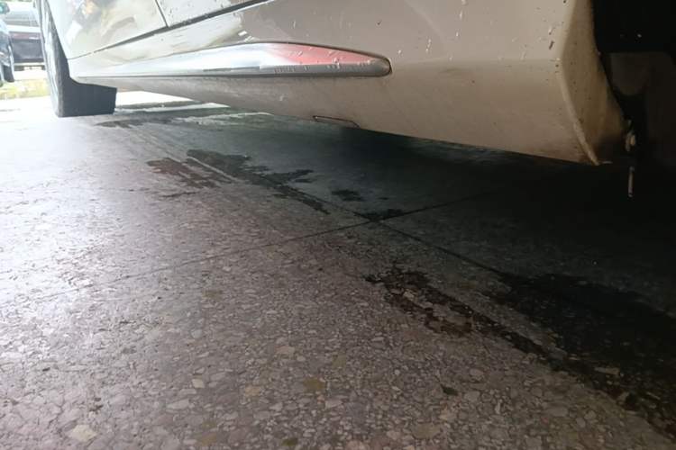 Used Mercedes-Benz C-Class 2017 C 180 L Sport Edition Left Side Sill