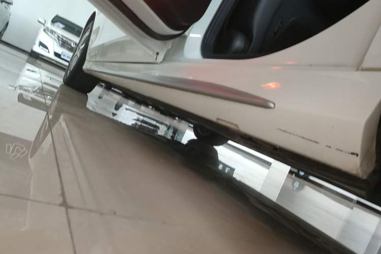 Used Mercedes-Benz C-Class 2017 C 180 L Sport Edition Left Side Sill