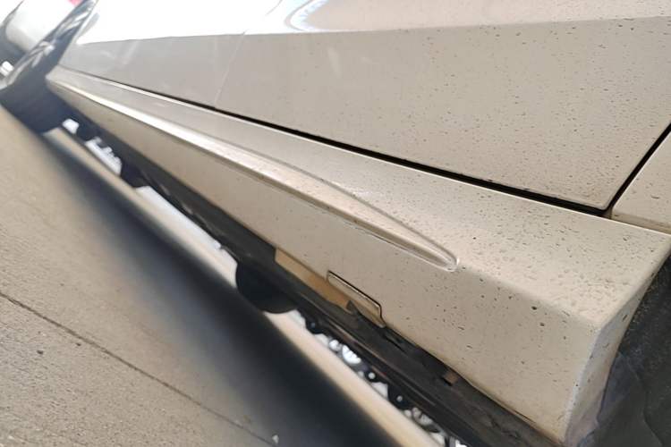 Used Mercedes-Benz C-Class 2017 Restyled C 200 Sport Edition Left Side Sill