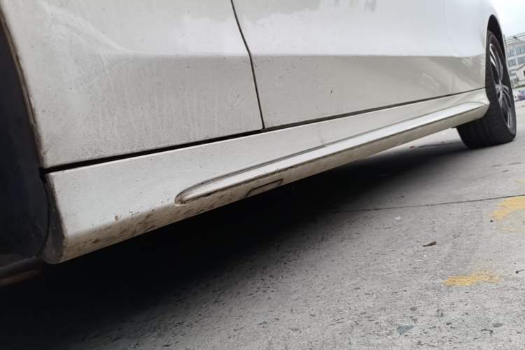 Used Mercedes-Benz C-Class 2017 C 200 Sport Edition Left Side Sill