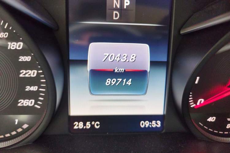 Used Mercedes-Benz C-Class 2017 C 200 L Odometer Close Up