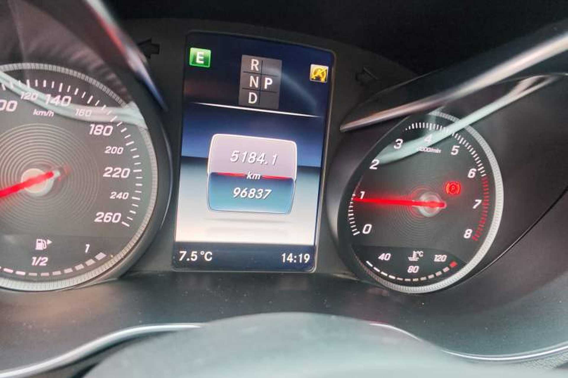 Used Mercedes-Benz C-Class 2017 Restyled C 180 L Fashion Edition Sport Version Odometer Close Up