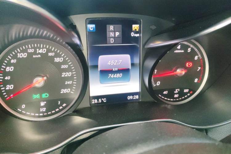 Used Mercedes-Benz C-Class 2017 Restyled C 200 Sport Edition Odometer Close Up