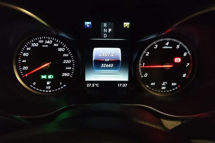 Used Mercedes-Benz C-Class 2017 Facelift C 200 L 4MATIC Sport Edition Odometer Close Up