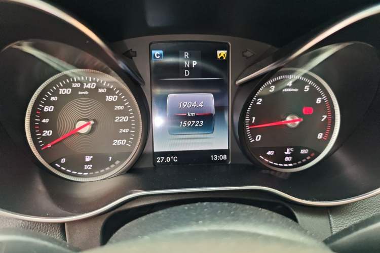 Used Mercedes-Benz C-Class 2017 Restyled C 200 Sport Edition Odometer Close Up