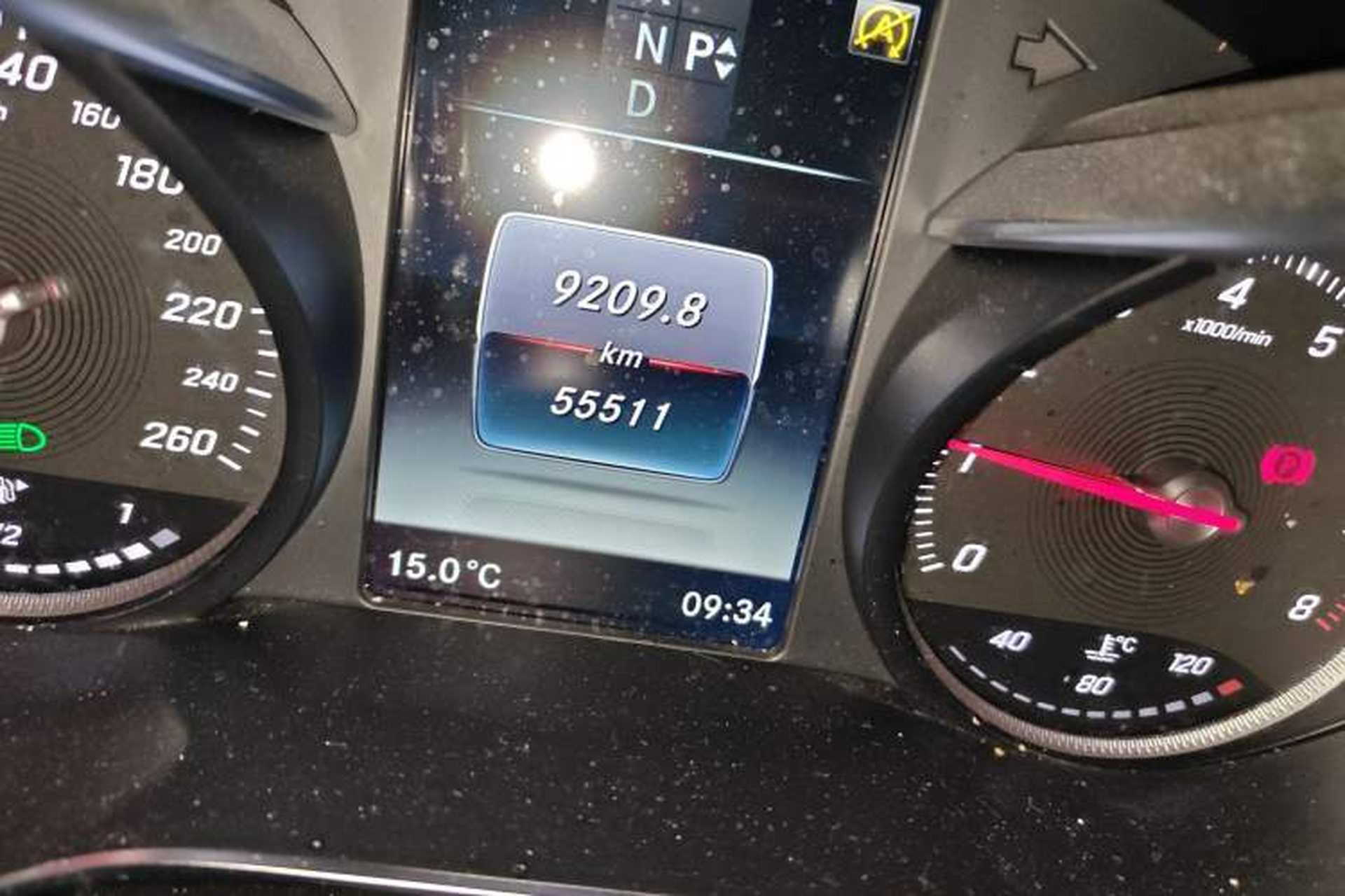 Used Mercedes-Benz C-Class 2017 Facelift C 200 Station Wagon Odometer Close Up
