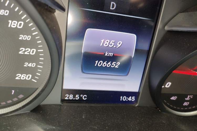 Used Mercedes-Benz C-Class 2017 Restyled C 200 Sport Edition Odometer Close Up