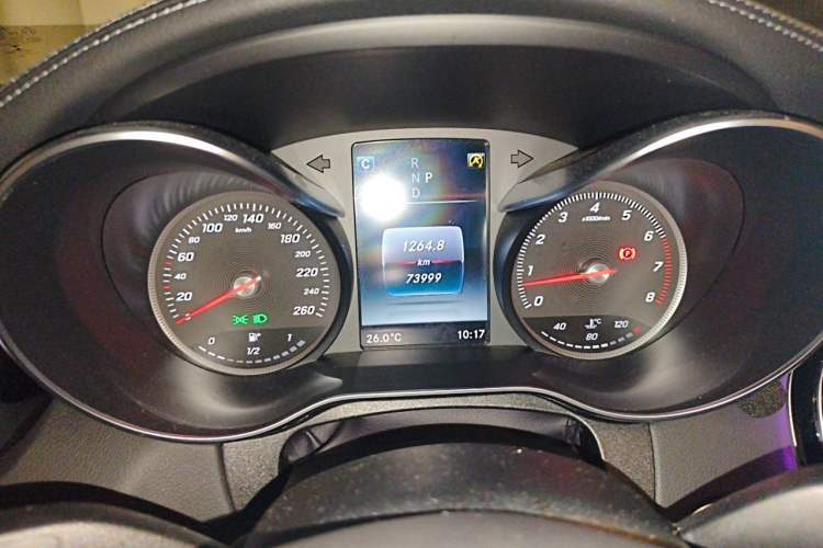 Used Mercedes-Benz C-Class 2017 C 200 L Sport Edition Odometer Close Up