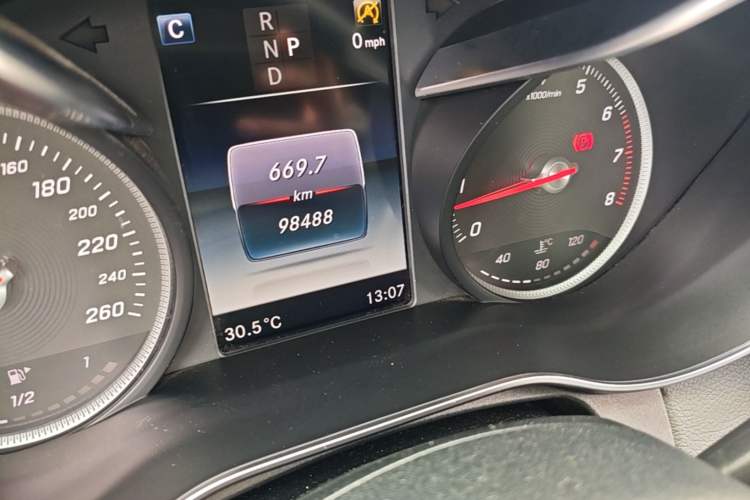 Used Mercedes-Benz C-Class 2017 Revised C 180 L Dynamic Sports Edition Odometer Close Up