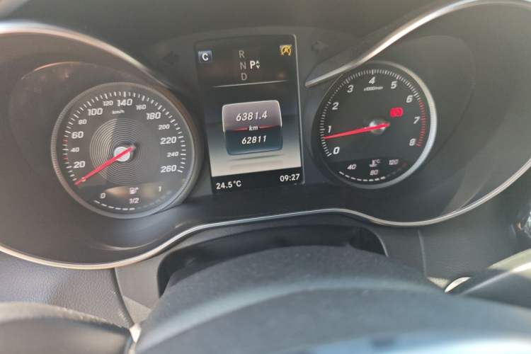 Used Mercedes-Benz C-Class 2017 Restyled C 200 Sport Edition Odometer Close Up