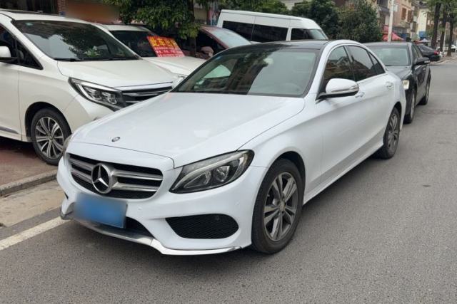 Ojetý Mercedes-Benz C-Class 2017 Facelift C 200 L Sport Edition