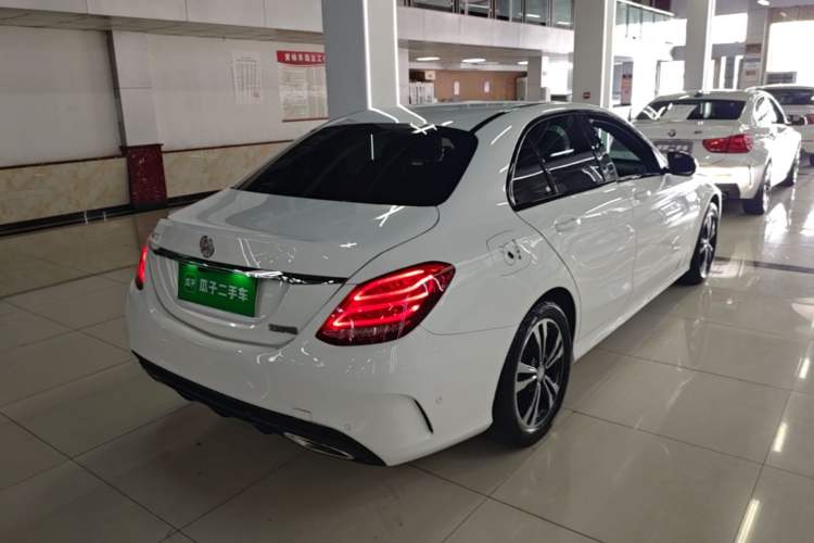 Used Mercedes-Benz C-Class 2017 C 200 Sport Edition Rear Right 45 Deg