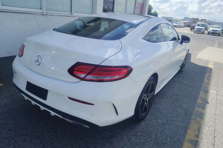 Used Mercedes-Benz C-Class 2017 C 200 Coupe Rear Right 45 Deg