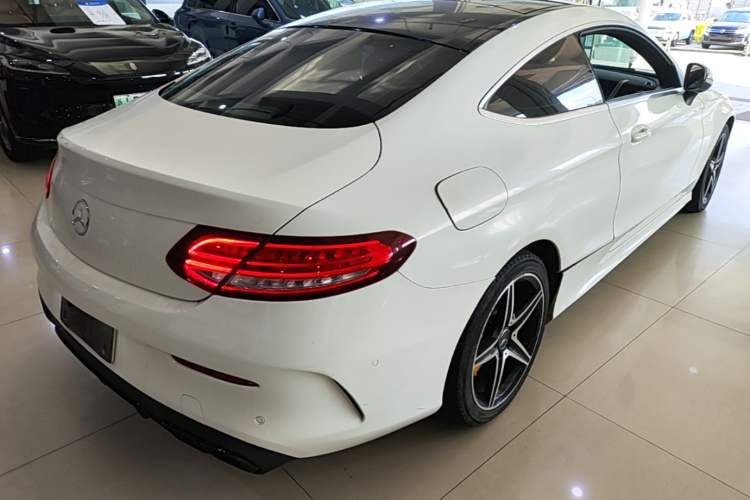 Used Mercedes-Benz C-Class 2017 C 200 Coupe Rear Right 45 Deg