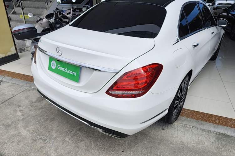 Used Mercedes-Benz C-Class 2017 Facelift C 200 L Rear Right 45 Deg