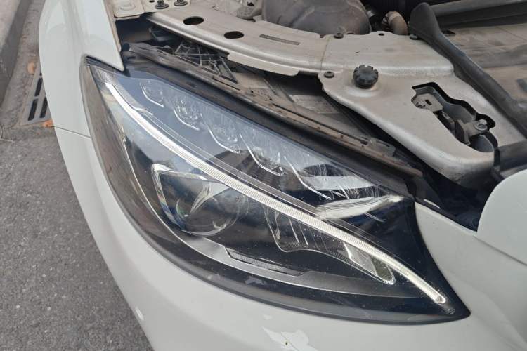Used Mercedes-Benz C-Class 2017 Facelift C 200 L Sport Edition Right Front Headlight