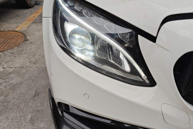 Used Mercedes-Benz C-Class 2017 Facelift C 200 Coupe Right Front Headlight