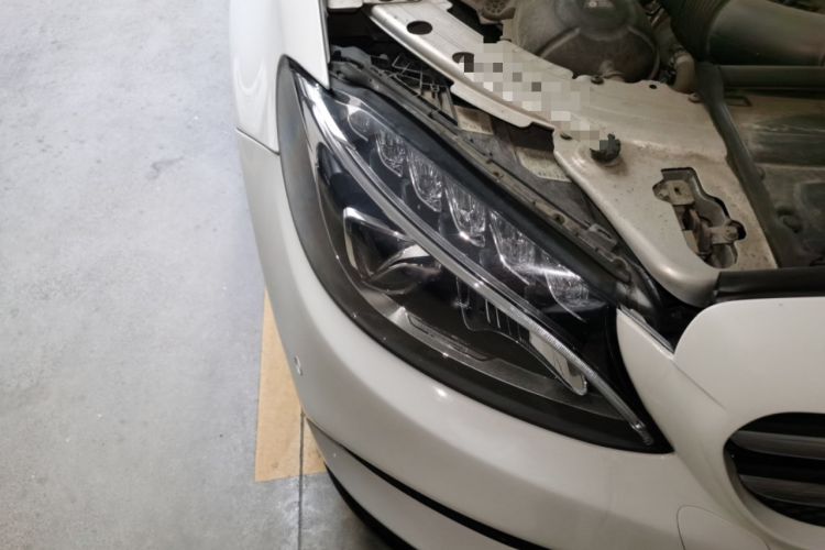 Used Mercedes-Benz C-Class 2017 Restyled C 200 Sport Edition Right Front Headlight