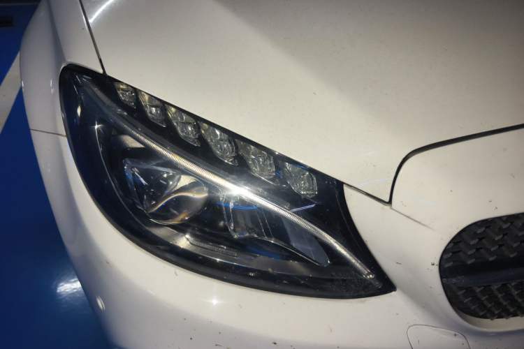 Used Mercedes-Benz C-Class 2017 Facelift C 200 L Sport Edition Right Front Headlight