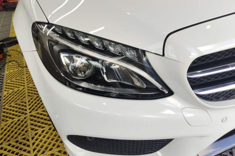 Used Mercedes-Benz C-Class 2017 Restyled C 200 Sport Edition Right Front Headlight