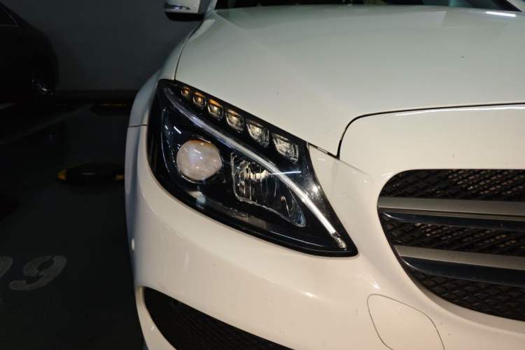 Used Mercedes-Benz C-Class 2017 Facelift C 200 L Sport Edition Right Front Headlight