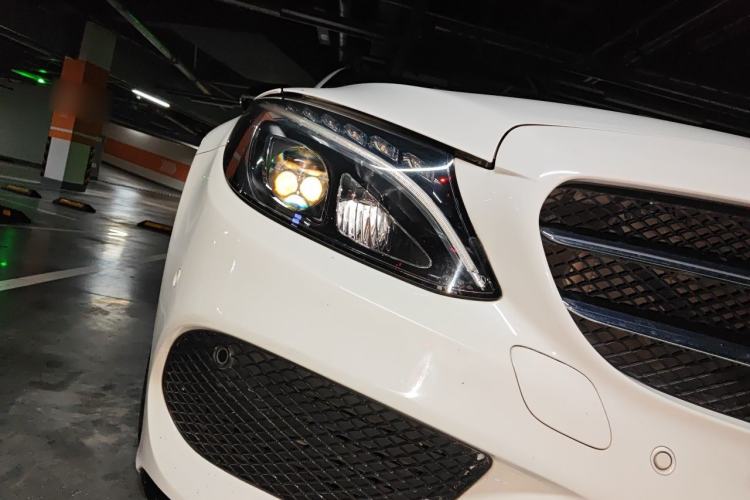 Used Mercedes-Benz C-Class 2017 Restyled C 200 Sport Edition Right Front Headlight