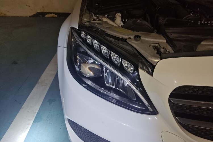 Used Mercedes-Benz C-Class 2017 C 200 Sport Edition Right Front Headlight