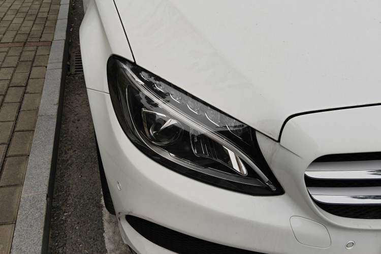 Used Mercedes-Benz C-Class 2017 C 200 station wagon Right Front Headlight