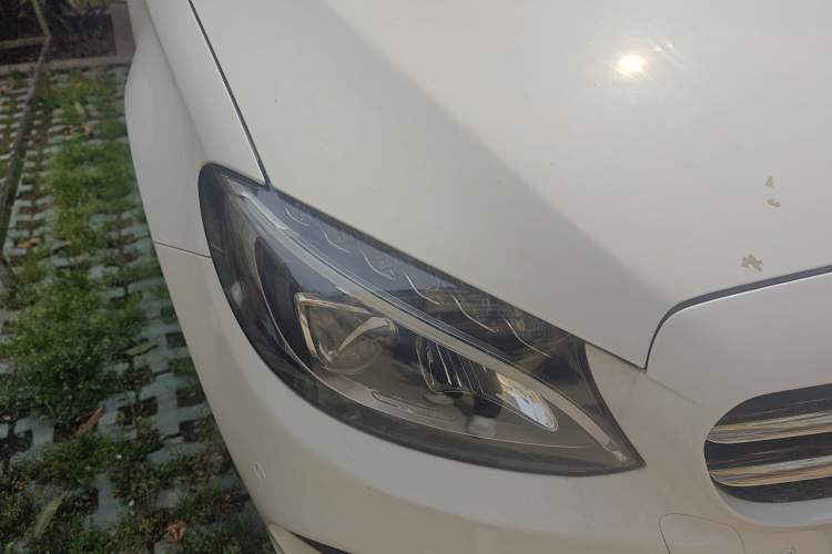 Used Mercedes-Benz C-Class 2017 Restyled C 200 Sport Edition Right Front Headlight