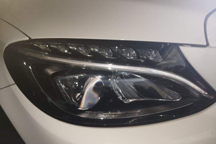 Used Mercedes-Benz C-Class 2017 Facelift C 200 L Sport Edition Right Front Headlight