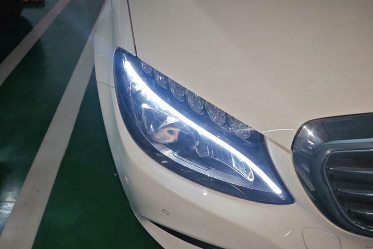 Used Mercedes-Benz C-Class 2017 Facelifted C 180 L Stylish Edition Right Front Headlight