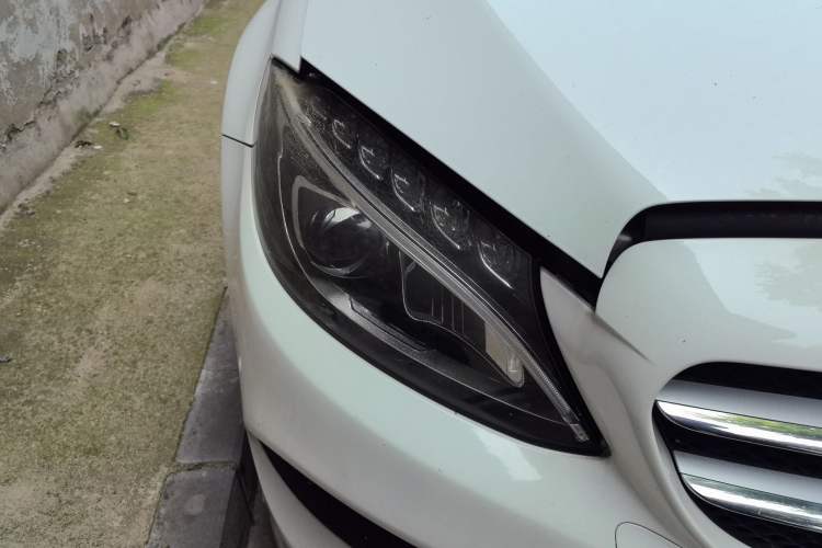 Used Mercedes-Benz C-Class 2017 Facelift C 200 L Sport Edition Right Front Headlight