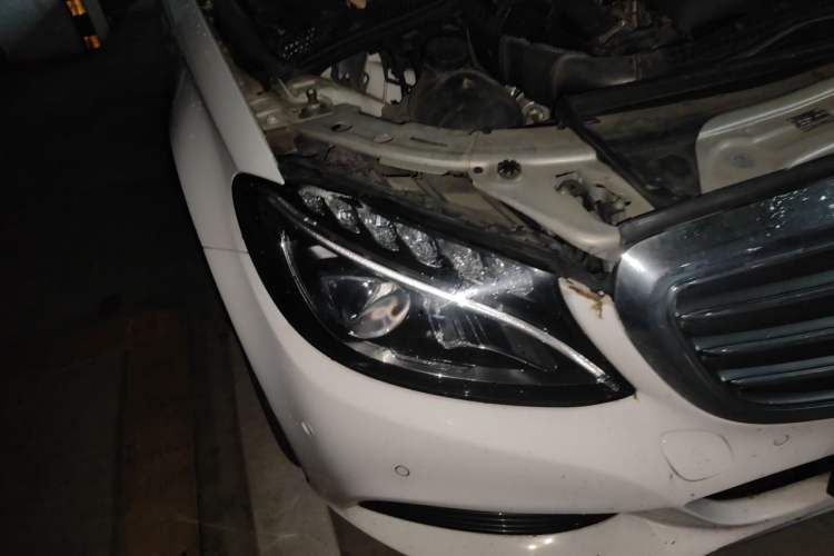 Used Mercedes-Benz C-Class 2017 C 200 L Right Front Headlight