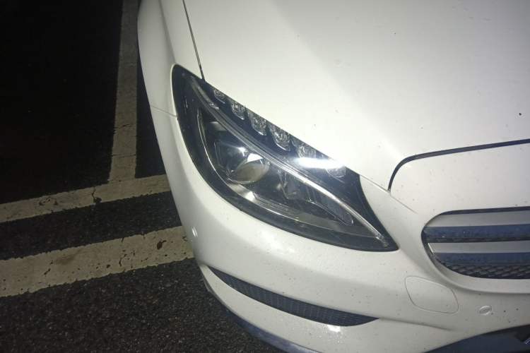 Used Mercedes-Benz C-Class 2017 Facelifted C 180 L Stylish Edition Right Front Headlight
