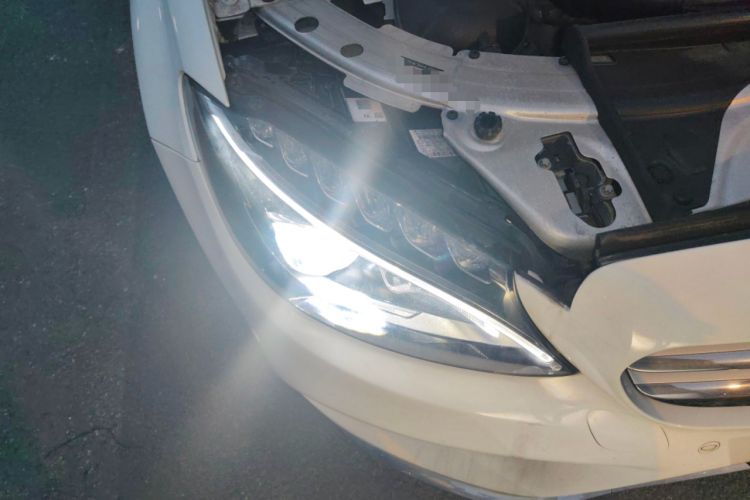 Used Mercedes-Benz C-Class 2017 C 200 L Sport Edition Right Front Headlight