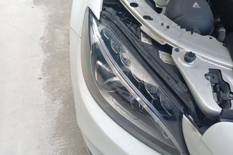 Used Mercedes-Benz C-Class 2017 Facelift C 200 L Sport Edition Right Front Headlight