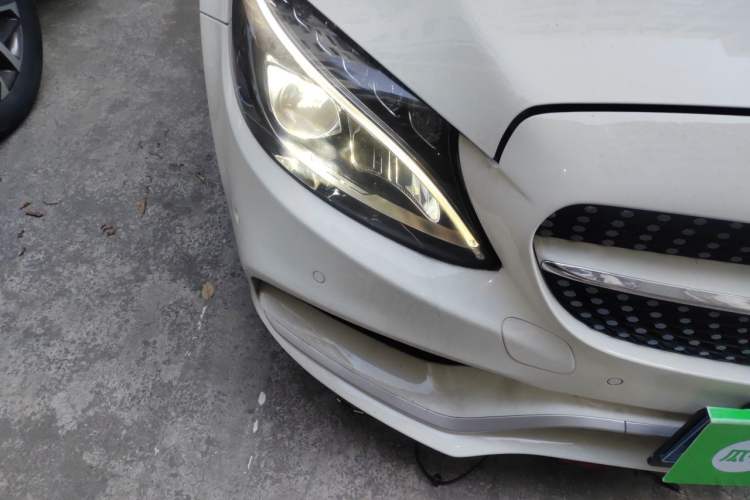 Used Mercedes-Benz C-Class 2017 C 180 L Sport Edition Right Front Headlight