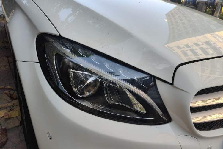Used Mercedes-Benz C-Class 2017 Restyled C 180 L Fashion Edition Sport Version Right Front Headlight