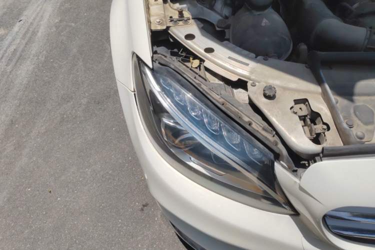 Used Mercedes-Benz C-Class 2017 C 200 L Sport Edition Right Front Headlight