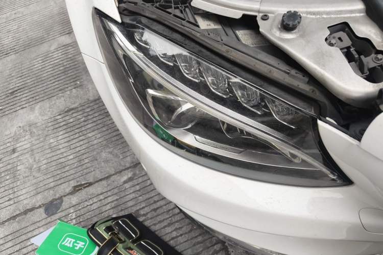 Used Mercedes-Benz C-Class 2017 Facelift C 200 L Sport Edition Right Front Headlight