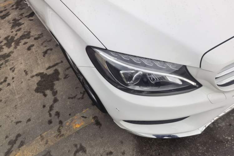 Used Mercedes-Benz C-Class 2017 C 200 L Sport Edition Right Front Headlight