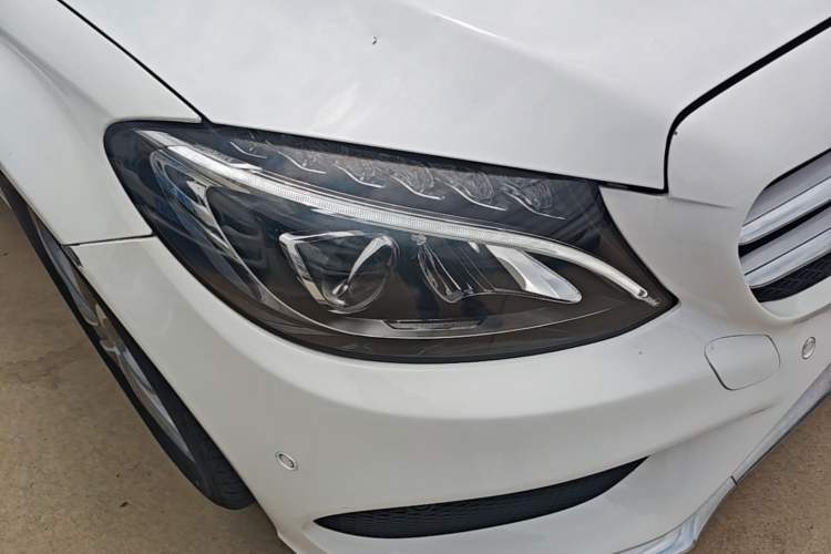 Used Mercedes-Benz C-Class 2017 Revised C 180 L Dynamic Sports Edition Right Front Headlight