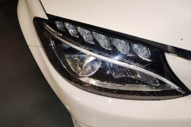 Used Mercedes-Benz C-Class 2017 C 200 Sport Edition Right Front Headlight